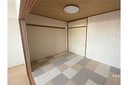 西側和室6帖※掲載写真は一部CG加工(家具消去)を施しています。現況優先。［2026年7月28日撮影］