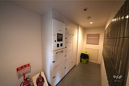 宅配ボックスと共用ポスト