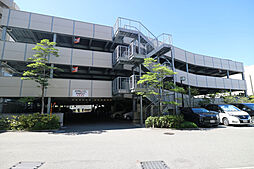 自走式の立体駐車場