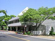東図書館の外観