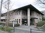 桜ヶ丘図書館の外観