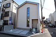 物件の外観（北西側から）［2025年10月30日撮影］