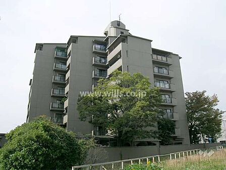 マンションの外観阪急宝塚線「曽根」駅徒歩3分の好立地。徒歩圏内に買物施設等揃っております。
