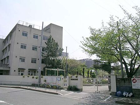 寺内小学校[公立]の外観