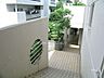 その他：共用廊下の各所に花台が付いています。北大阪急行線「桃山台」駅徒歩12分。1972年12月築。総戸数149戸の分譲マンションです。