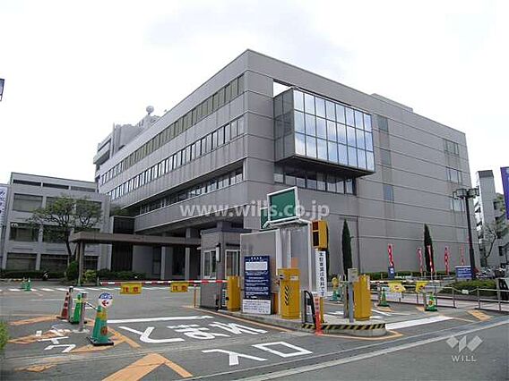 吹田市役所の外...
