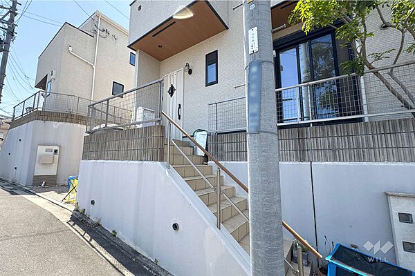 玄関を拡大表示