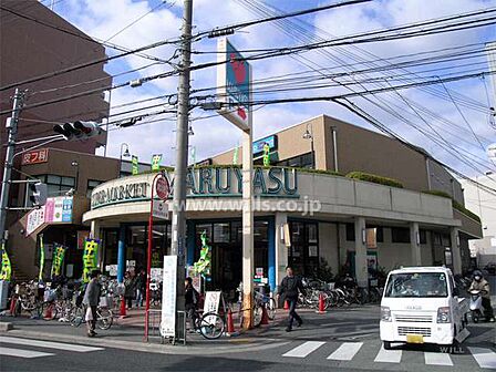 マルヤス(JR千里丘店)の外観