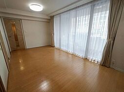 南西角部屋で採光・通風良好!