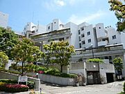 千里山ロイヤルマンション3番街E棟の外観（北側から）