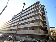 千里ヶ丘マンションA棟の外観（北西側から）