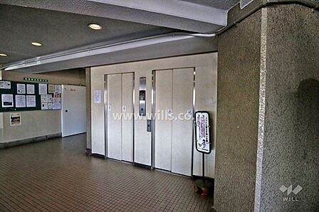 エバーグリーン淀川2号棟のエレベーター