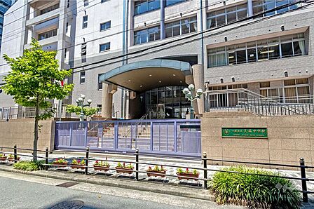 天満中学校[公立]の外観