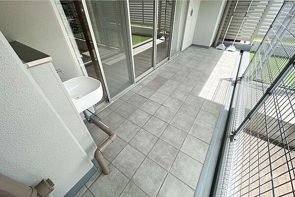 バルコニーを拡大表示