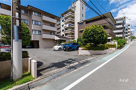 駐車場の出入口
