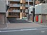 その他：駐車場出入り口（ロボットゲート付き）