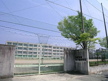 第十六中学校[公立]