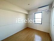 こちらの居室にもエアコンが付いています！