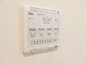 浴室には暖房機能も付いてます