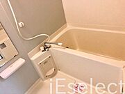 一日の疲れを癒せるバスルームです！