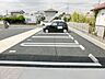 駐車場：敷地内にある駐車場です