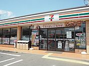 セブンイレブンまで（200m）