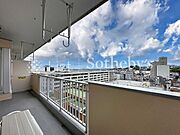 ■バルコニー■陽当たり良いバルコニー！採光・通風良好で、お洗濯物も気持ちよく干せます♪