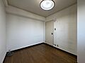 北側の洋室です