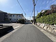 北側前面道路幅員約6.0ｍ。