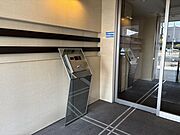 オートロック付きのマンションでお子様がいらっしゃるご家庭でも安心のセキュリティです。