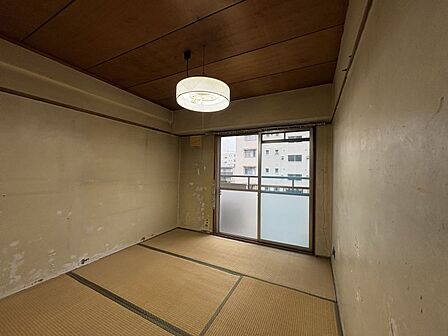 居室には収納が完備され、お部屋がスッキリ片付きます♪