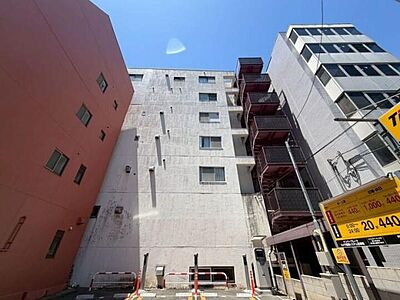 外観:《外観》安心のSRC造り地上6階地下1階マンション。当物件は2階です。 外観:《外観》安心のSRC造り地上6階地下1階マンション。当物件は2階です。