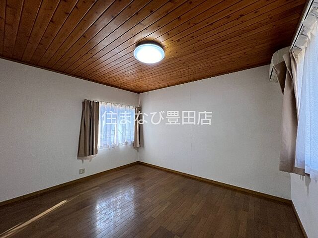 寝室