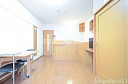 レオパレス八草 2階1Kのリビング/ダイニング