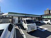 ファミリーマート豊田山之手店 213m