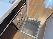 同型完成モデル