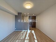 同型完成モデル