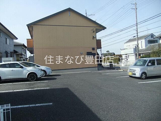 7 / 18