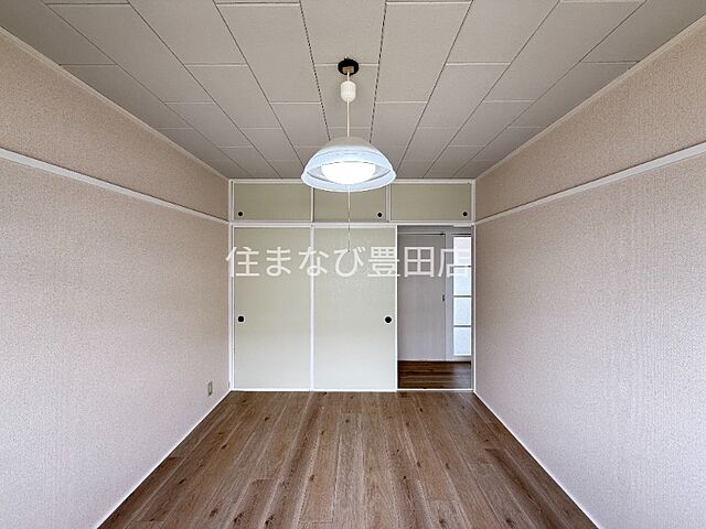 寝室