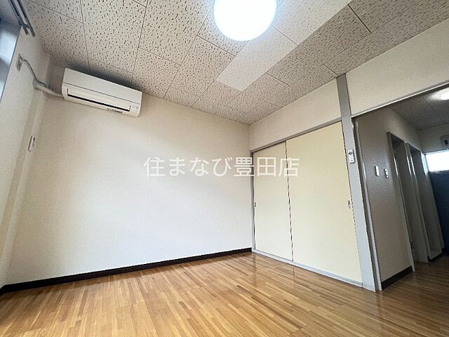 洋室