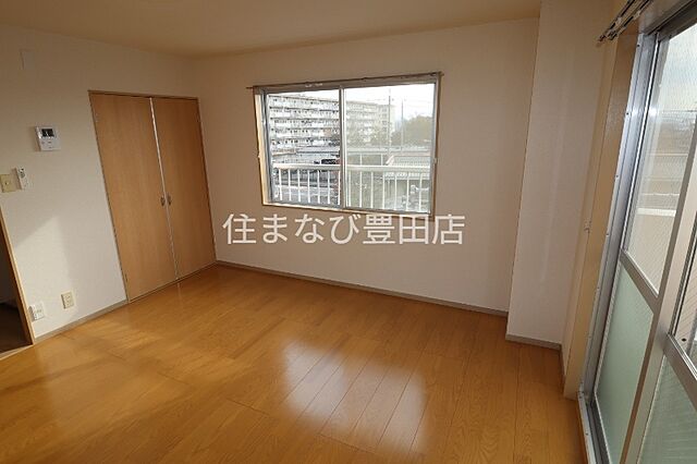 寝室