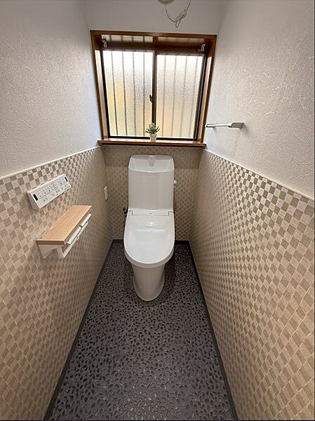 トイレを拡大表示