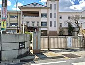 津市立成美小学校（817m）