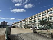 四日市市立内部小学校（1780m）