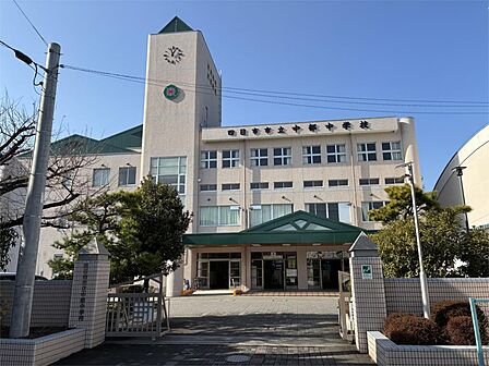 中部中学校(960m)