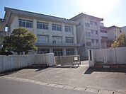鈴鹿市立鼓ケ浦中学校（999m）
