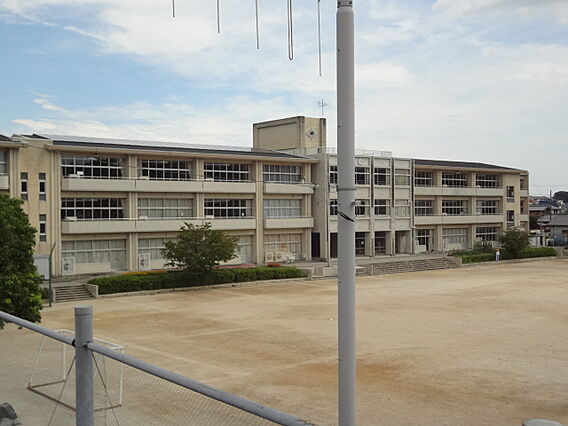 伊勢市立明倫小...