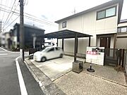 【北東側から撮影】敷地内並列2台駐車可能！（車種による）カーポート付