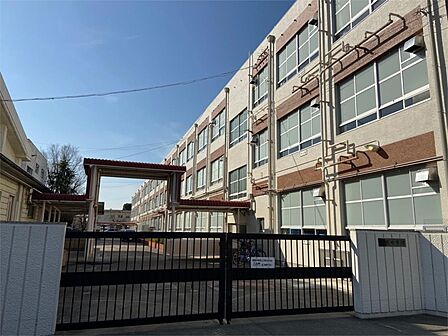 名古屋市立名塚中学校（480m）
