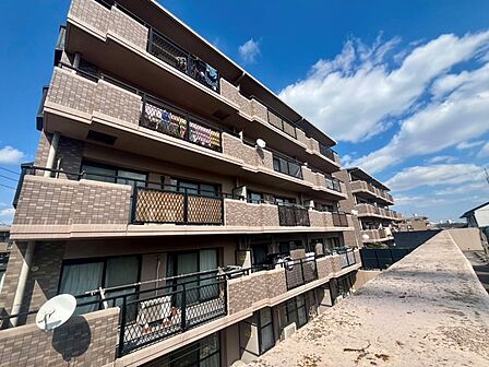 マンション南側からの写真になります。